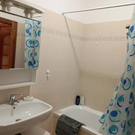 Marola Un Borgo Sul Mare Апартаменты *