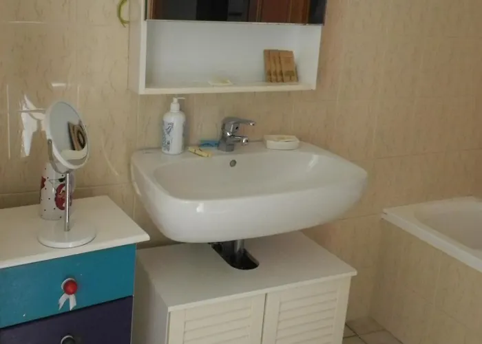 Marola Un Borgo Sul Mare דירה