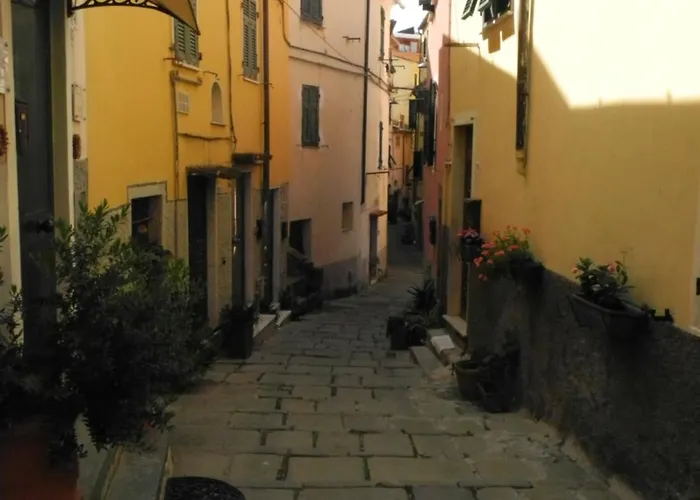Marola Un Borgo Sul Mare דירה *